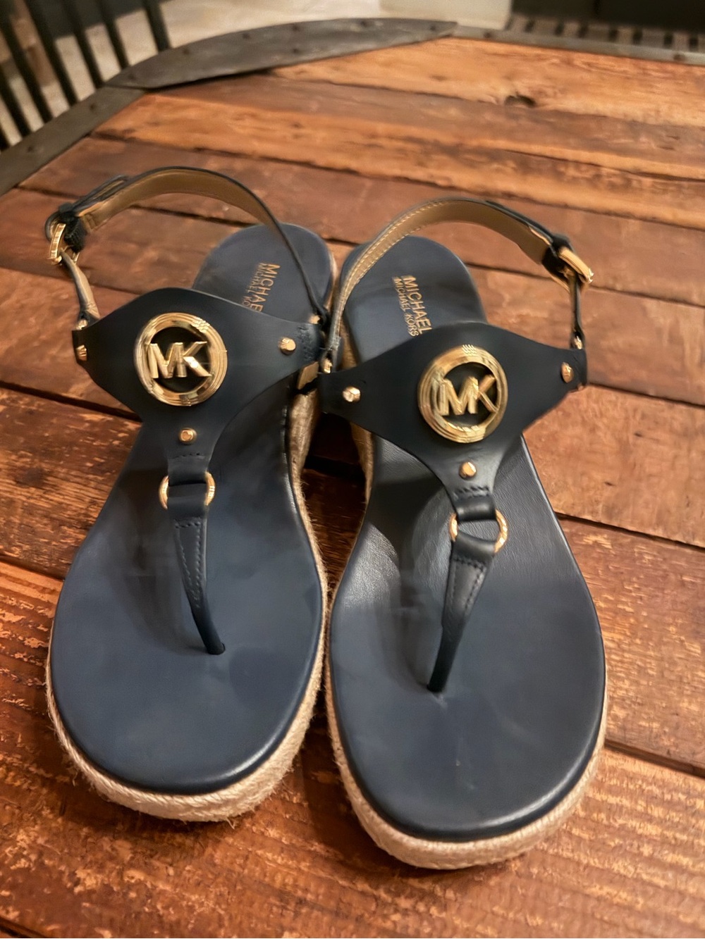 Val, Michael Kors blue leather wedges size, 8